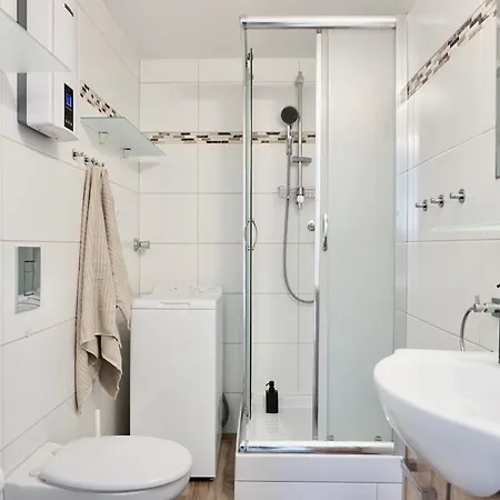 Neu Stylisches Fuer 2 Personen In Historischem Fachwerkhaus 4 Etage Mit Blick Auf Stadt & Festung * Koblenz (Rhineland-Palatinate)