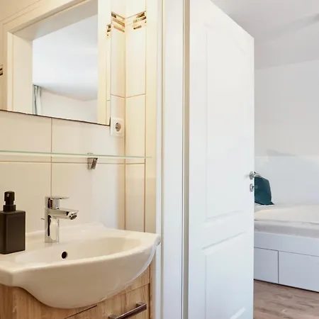 Stylisches Fuer 2 Personen In Historischem Fachwerkhaus 4 Etage Mit Blick Auf Stadt & Festung *