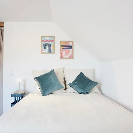 Neu Stylisches Fuer 2 Personen In Historischem Fachwerkhaus 4 Etage Mit Blick Auf Stadt & Festung