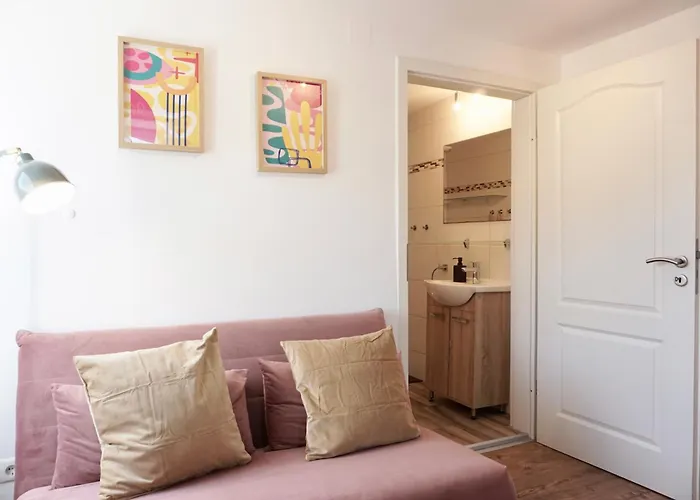 Stylisches Fuer 2 Personen In Historischem Fachwerkhaus 4 Etage Mit Blick Auf Stadt & Festung Koblenz (Rhineland-Palatinate)