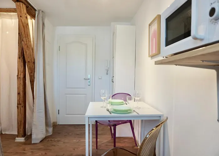 Stylisches Fuer 2 Personen In Historischem Fachwerkhaus 4 Etage Mit Blick Auf Stadt & Festung 科布倫茨
