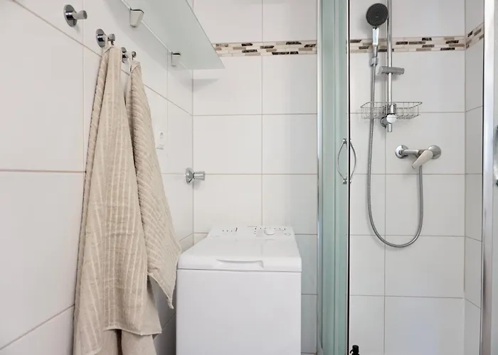 Stylisches Fuer 2 Personen In Historischem Fachwerkhaus 4 Etage Mit Blick Auf Stadt & Festung Koblenz (Rhineland-Palatinate)